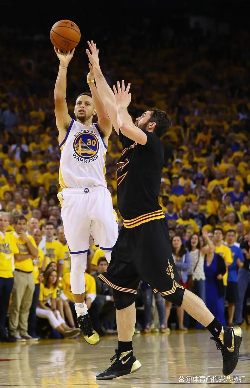 Jinnianhui-集结日体能课后，克里夫兰骑士强势反弹备战欧篮联，话题不断，资深球员宣示担当的简单介绍