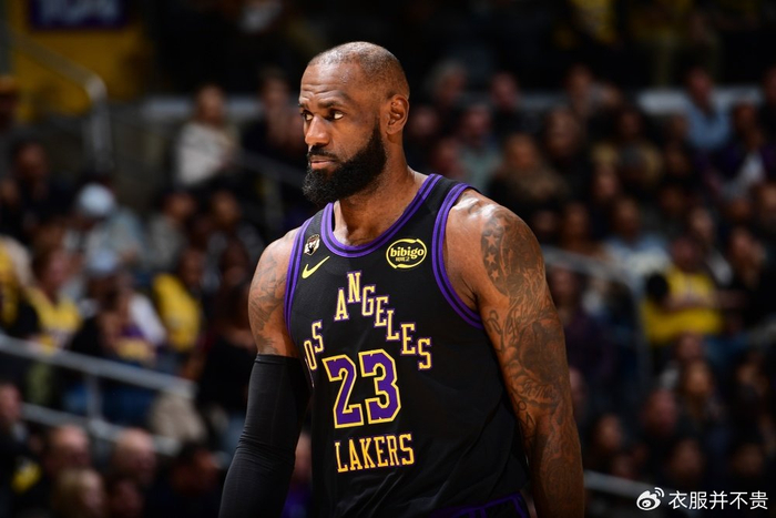 冲刺阶段突围战来临;洛杉矶湖人围绕NBA总决赛复出首秀;压力陡增;赛季目标并未改变的简单介绍 冲刺阶段突围战来临;洛杉矶湖人围绕NBA总决赛复出首秀;压力陡增;赛季目标并未改变的简单介绍